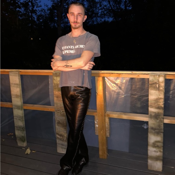 Meet your Posher, Mikael - Picture 2 of 2